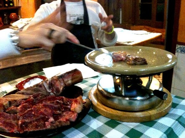 Vulcano Gres Plato Carne 26 cm. ¡Disfruta la carne al punto!