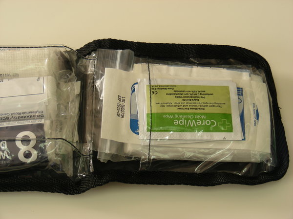 Lifesaver Basic First Aid Packs CS111 BCB