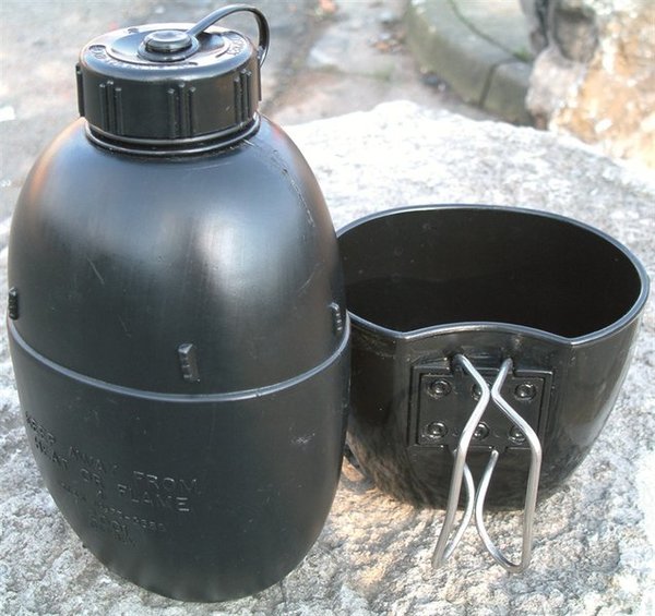 Water Bottle and Mug BCB CR244A