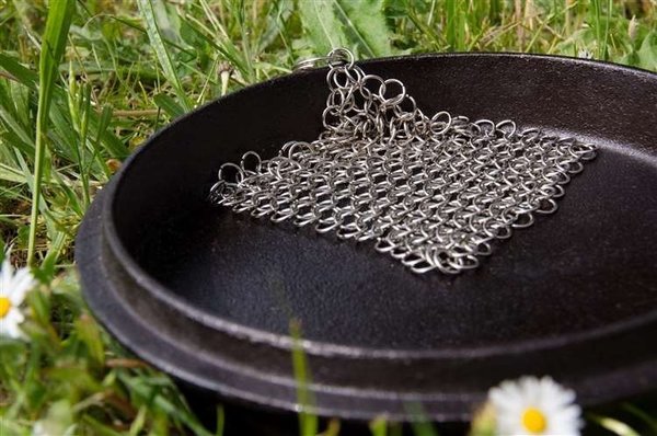Chain Mail Cleaner XL for Cast and Wrought Iron SKU scrub-xl