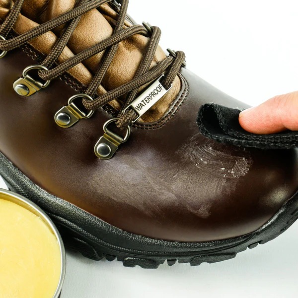 Grangers G-Wax. Cera natural que nutre e impermeabiliza tu calzado Aprobado por Bluesign GRF79